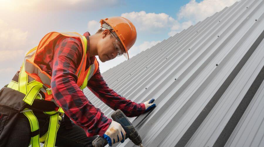 Professional Emergency Roof Repairs services in Leasburg, NC